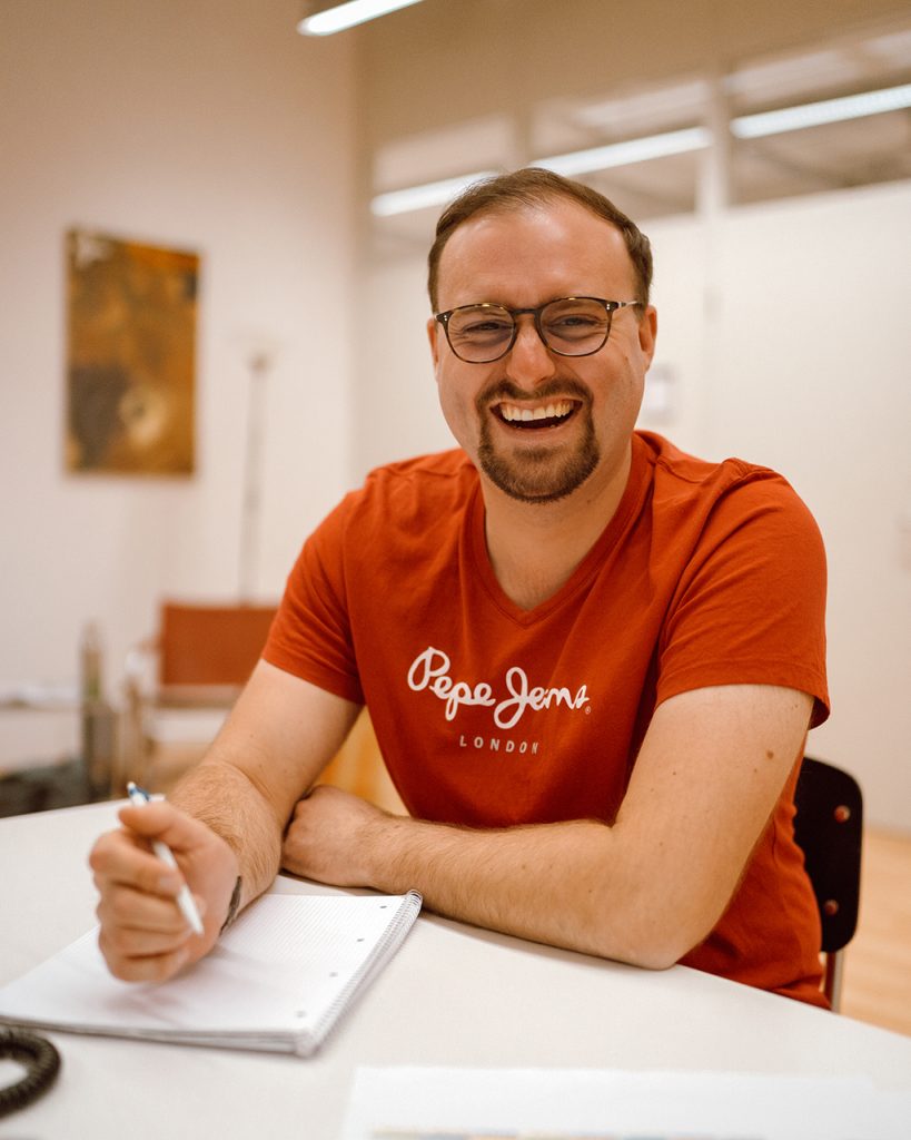 Christian Student Bachelor Mehrsprachige Kommunikation