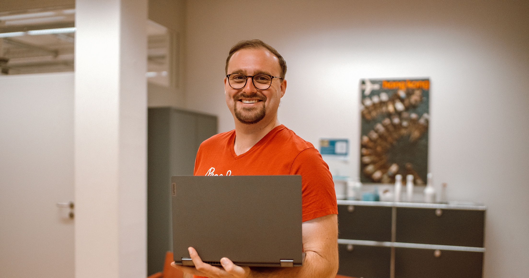 Drei Portraits über Studierende im Bachelor Mehrsprachige Kommunikation